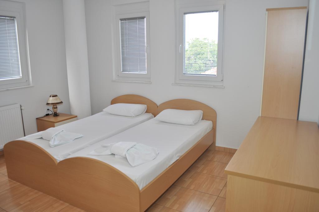 Guest House Miranda Ohrida Exterior foto